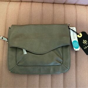 Mode Luxe Women's Green Leather Crossbody Bag.